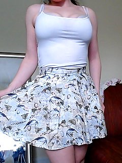 skirt pussy thumbnail pic